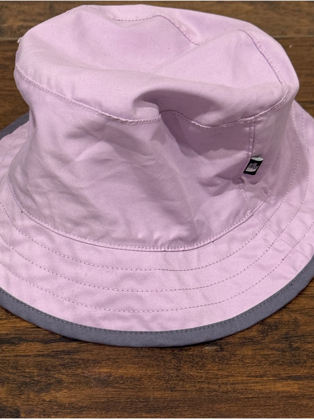 The North Face Youth Large reversible lavender Bucket Hat